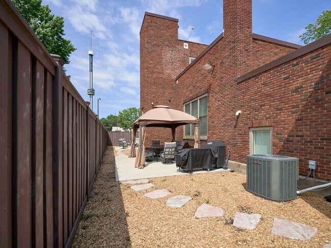 Building Photo - Unique and Upscale 4 Bedroom Converted Fir...