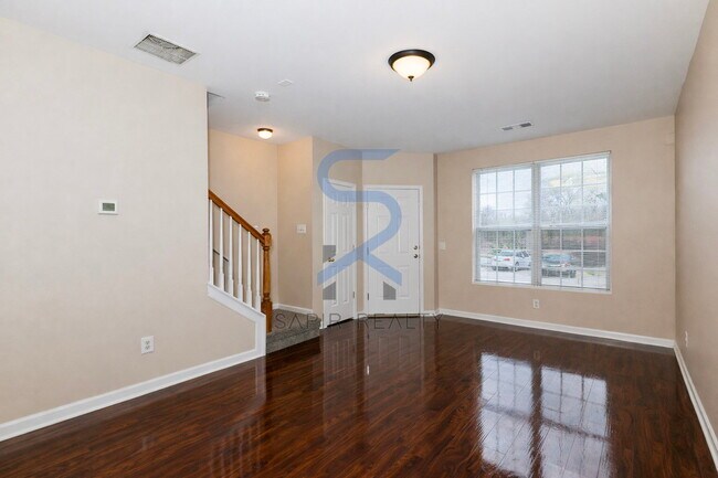 Foto del edificio - 973 Astor Ave