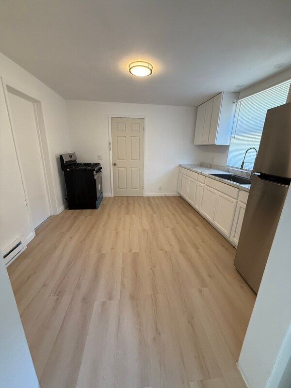 Foto del edificio - 109 6th Ave