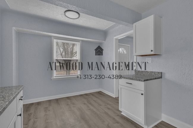 Foto del edificio - This beautifully updated 3-bedroom, 1-bath single-family home is ready for move-in!