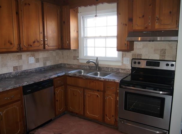 Building Photo - 2238 Kingsbrook Dr