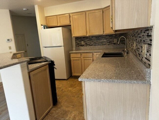 Foto del edificio - 1725 SW Knoll Ave