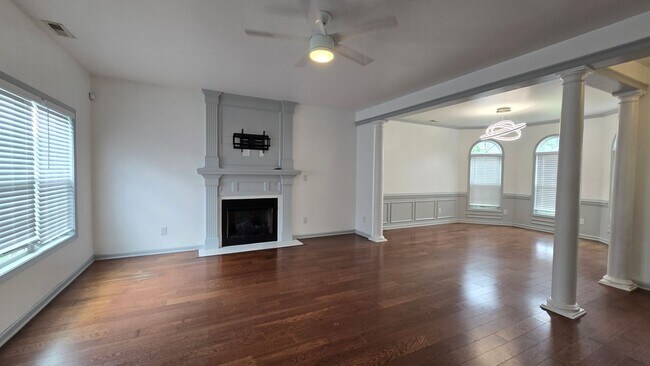 Building Photo - 2913 Schonner Ct
