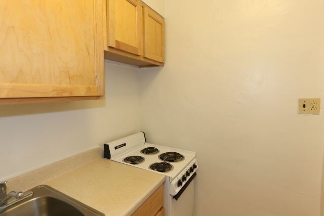 Building Photo - 539 W Arlington Pl