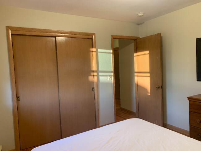 Building Photo - 1605 Trailsway