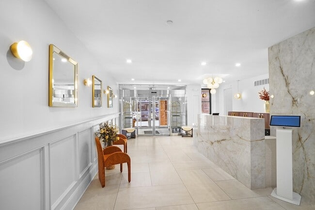 Photo - 225 St Pauls Ave Apartment