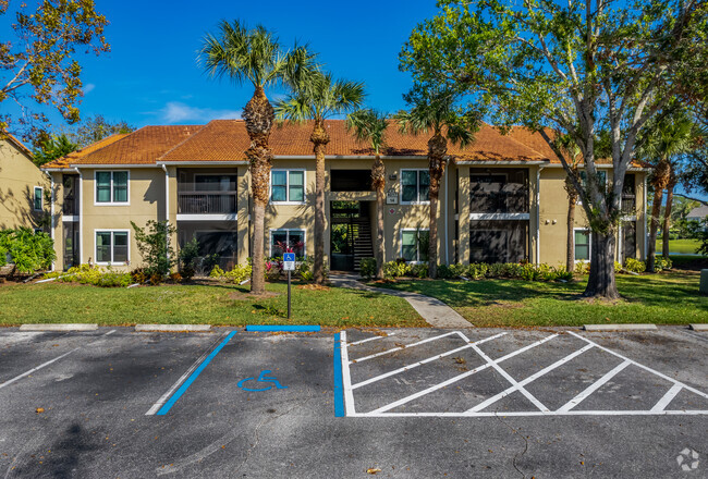 Building Photo - Vintage Grand at Palmer Ranch Apartments