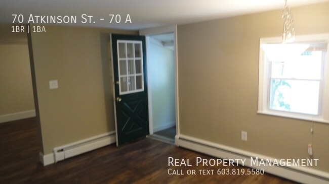 Building Photo - Large 1 BR in Downtown Dover w Heat/Hot Wa...