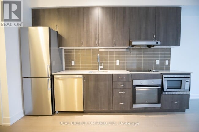 Building Photo - 7 Kenaston Gardens