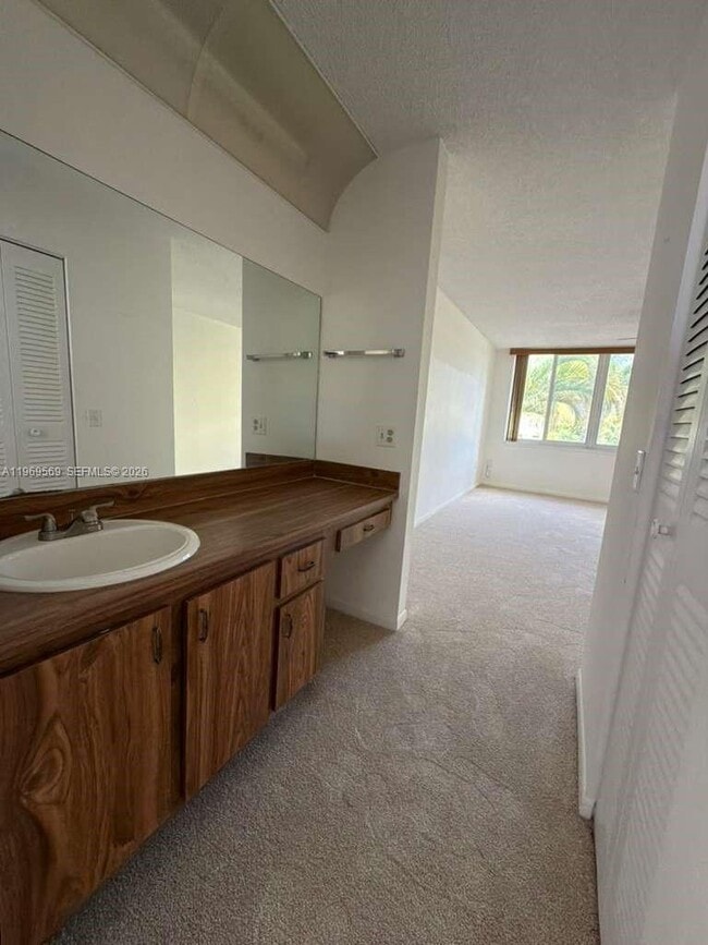 Building Photo - 6750 Royal Palm Blvd