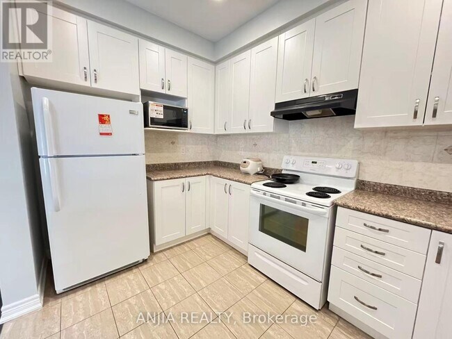 Building Photo - 254 Cornell Centre Blvd