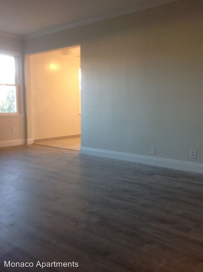 Building Photo - 1131 W Duarte Rd