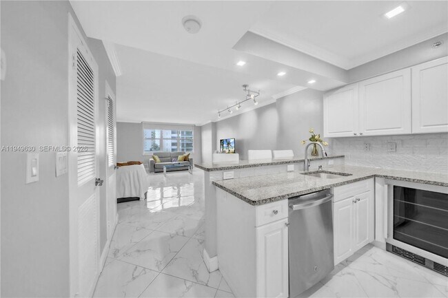 Foto del edificio - 2501 S Ocean Dr