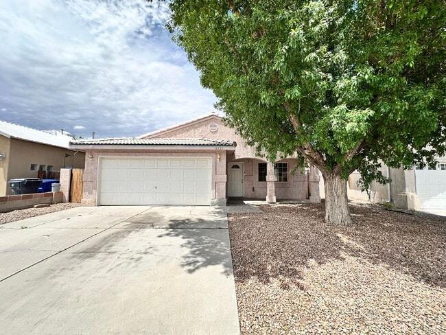 Building Photo - 6535 Tierra Prieta Ave NW