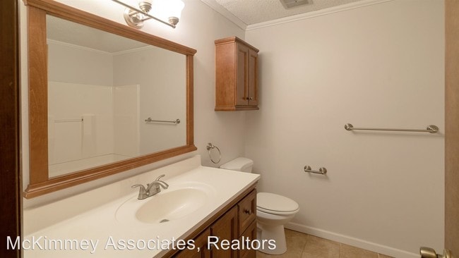 Building Photo - 3 br, 2 bath House - 8905 Oakhaven
