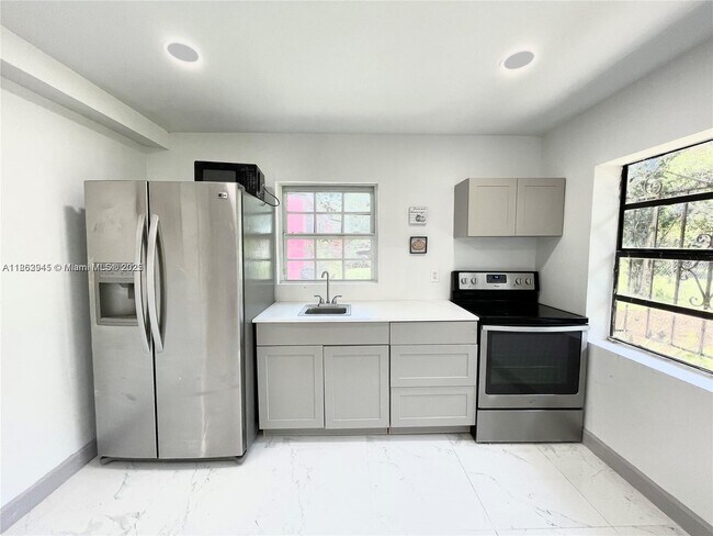 Foto del edificio - 11730 NW 22nd Ct