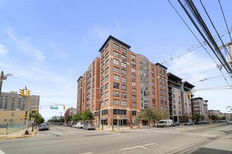 Building Photo - 4301 Park Ave