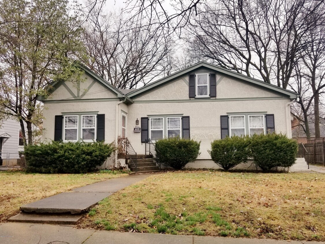 Foto principal - 3903 Kennison Ave