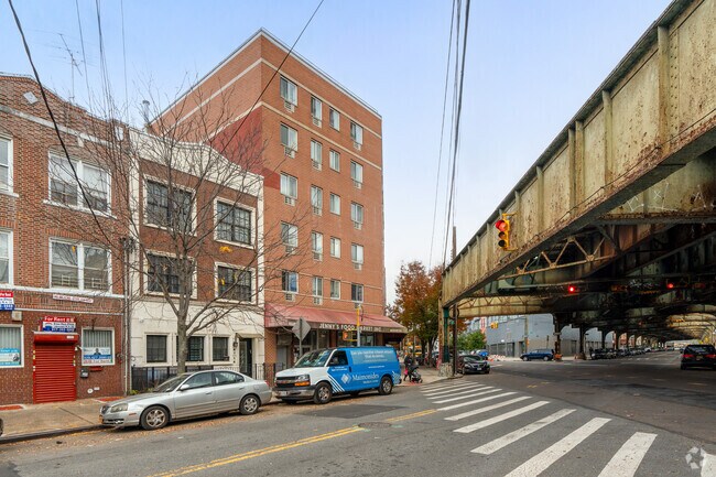 Building Photo - 970 41st St