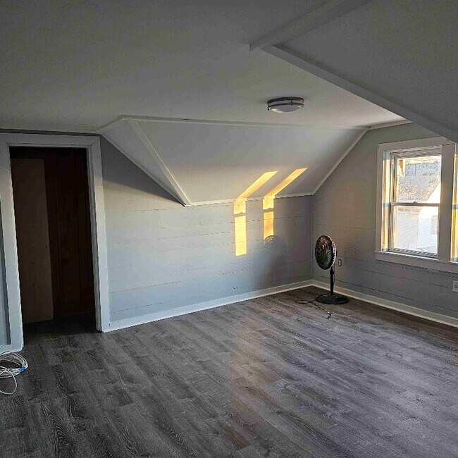 Building Photo - 27 Methuen St