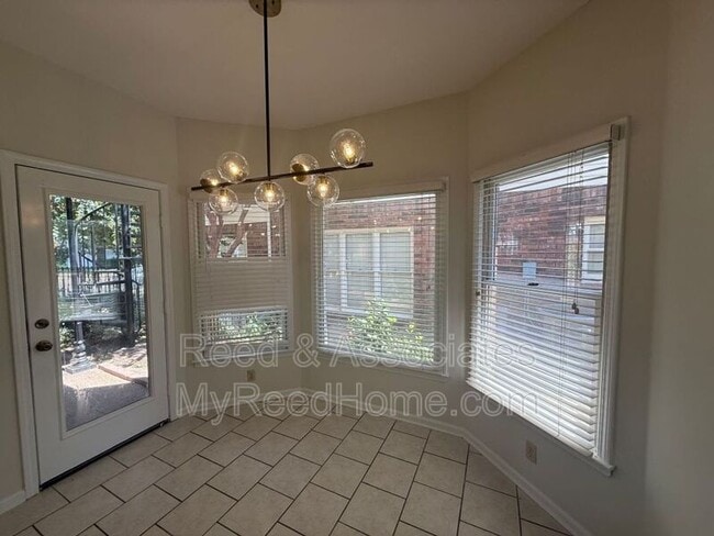 Building Photo - 126 Riverwalk Pl