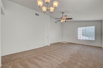 Building Photo - 9573 Paradise Rd