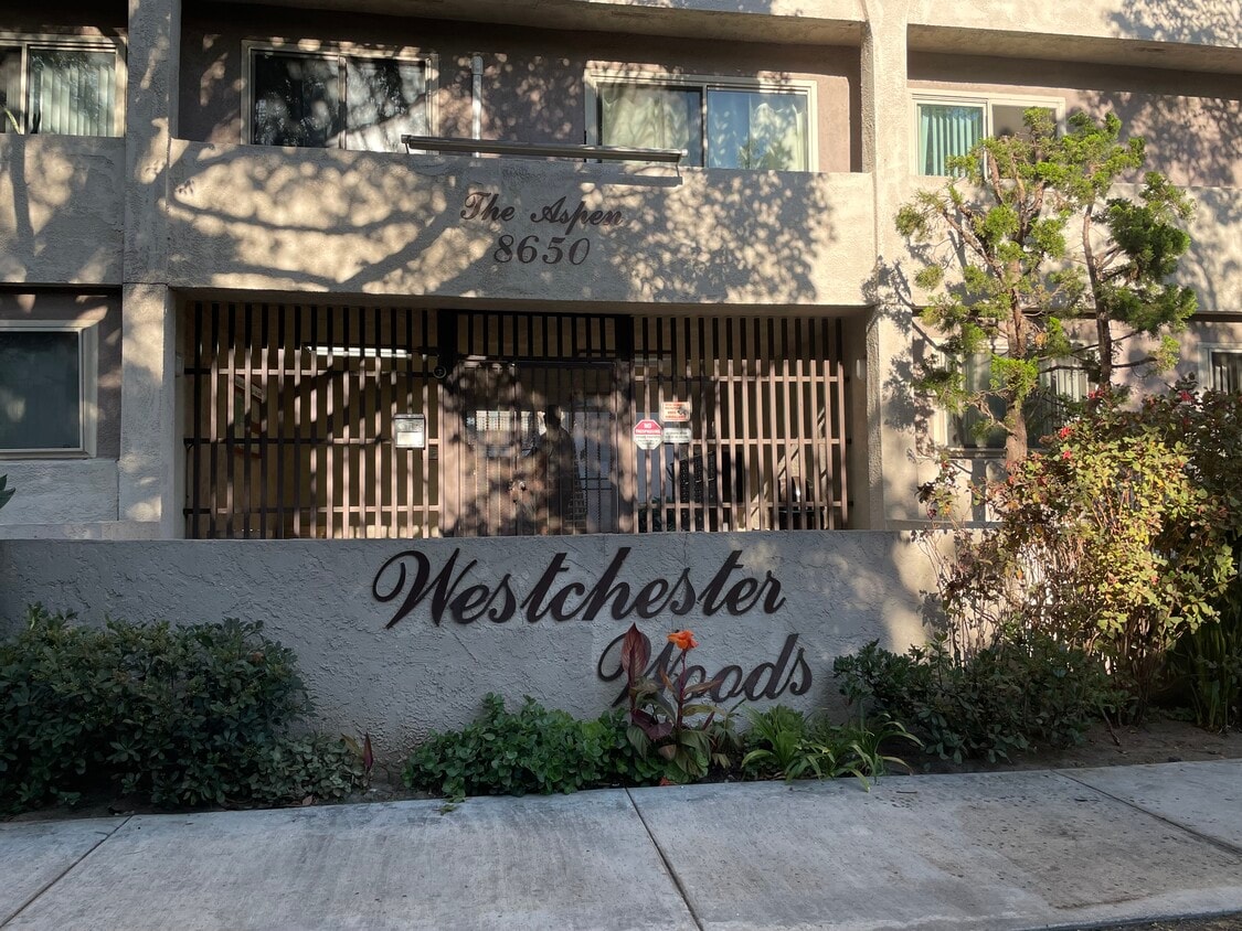 Front of Building - 8650 Belford Ave