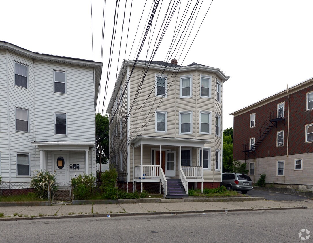 56 Darling St, Central Falls, RI 02863 Apartments in Central Falls