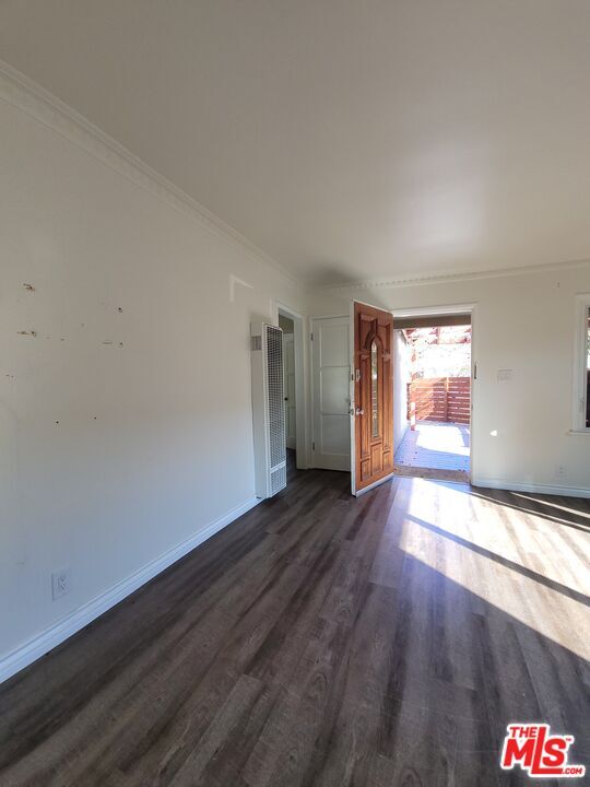 Foto del edificio - 3129 Roberts Ave