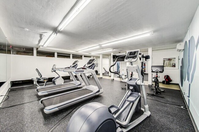 Foto del edificio - Newly renovated apartment at Oakbrook! Up ...