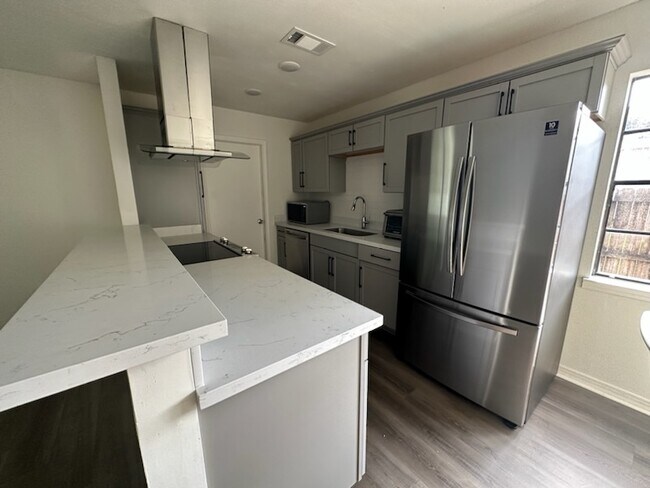 Building Photo - 4232 Bonway Dr