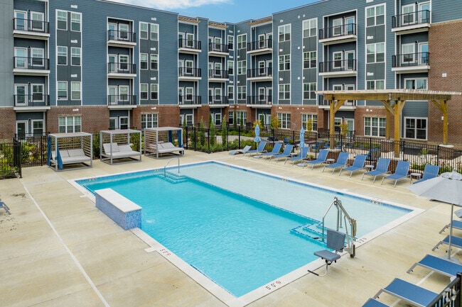 Pool - Park Landing