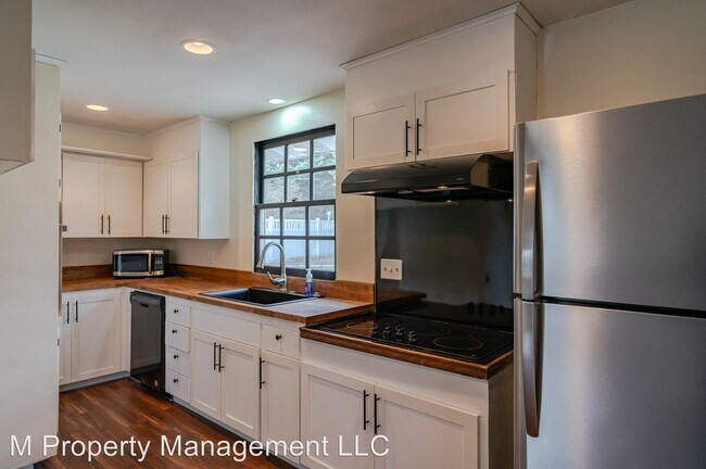 Building Photo - 2 br, 1 bath House - 1112 Rosewood Ave