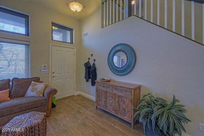 Foto del edificio - 10429 E Hillery Dr