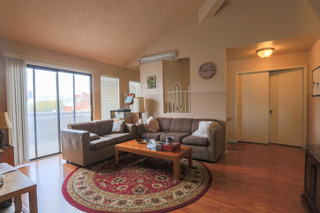 Building Photo - 9439 N 59th Ave