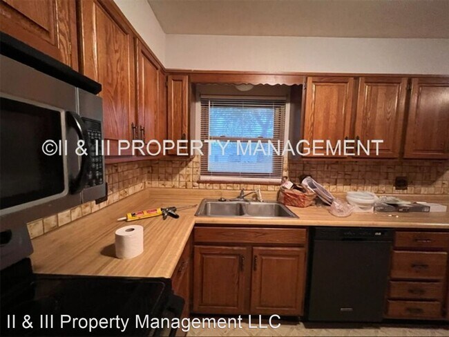 Building Photo - 3 br, 1 bath House - 4505 E 114th Terrace