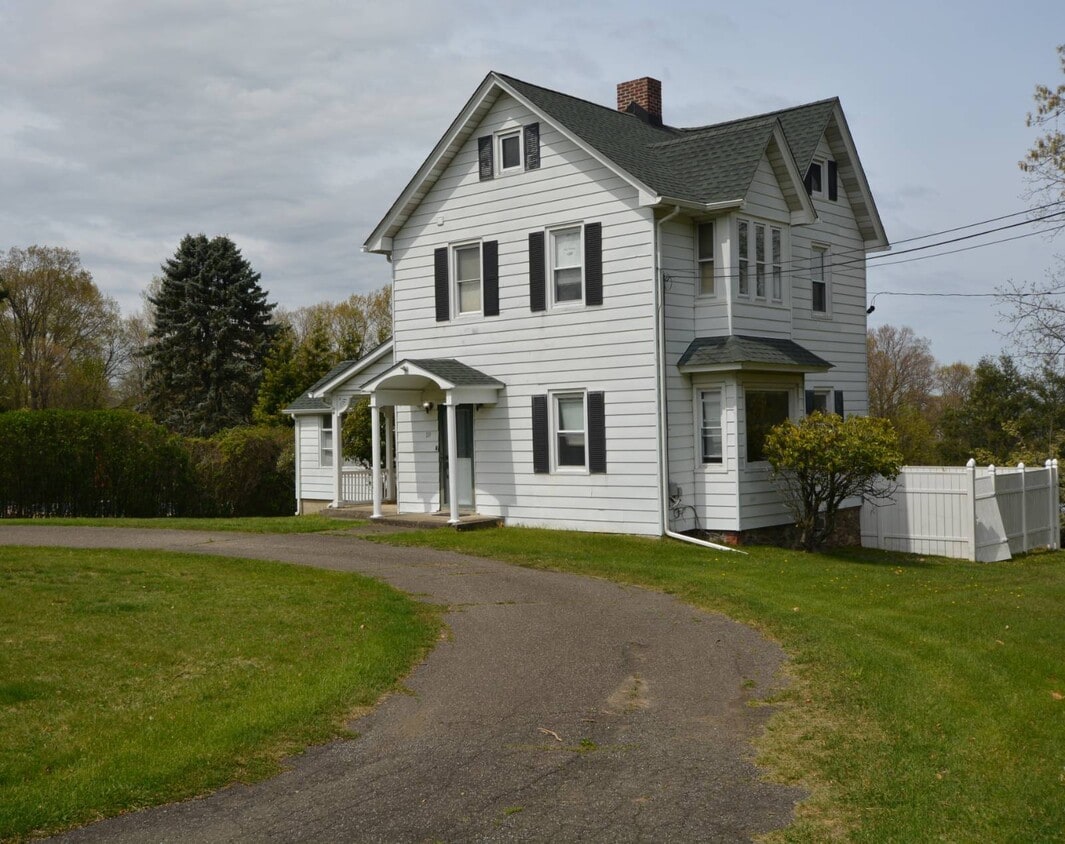 Foto principal - 99 Bayview Ave