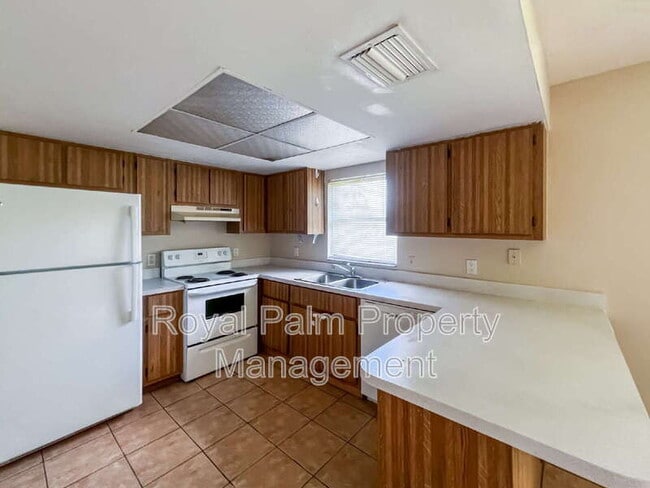 Foto del edificio - 17582 Cypress Point Rd