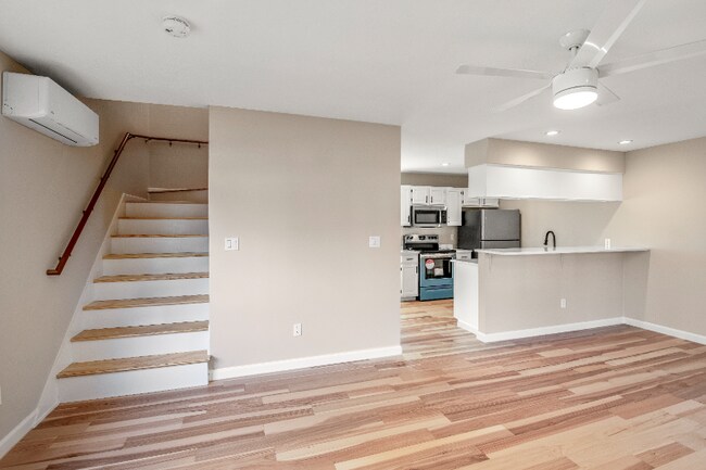 Building Photo - 36 Dixfield St