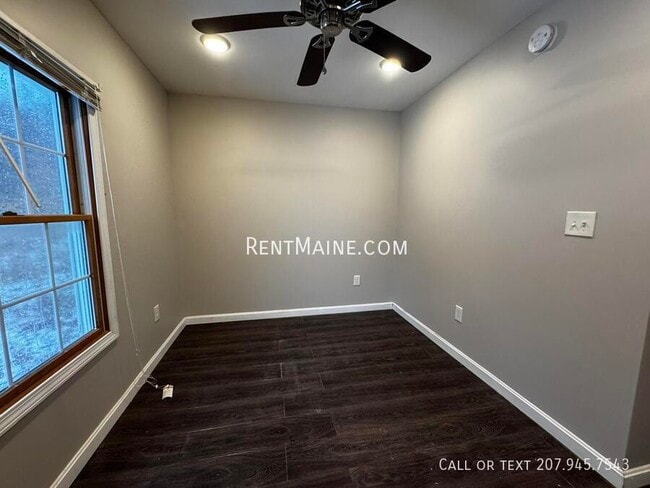 Building Photo - 126 Western Ave