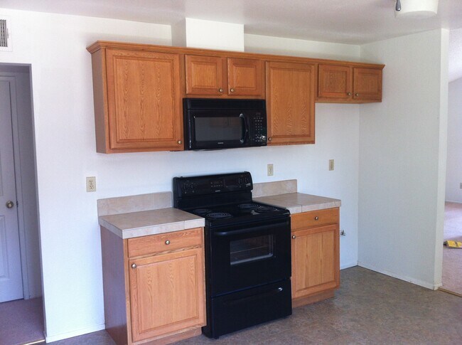 Foto del edificio - 1744 Ron Ct