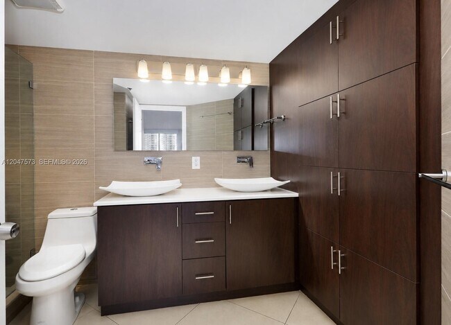 Foto del edificio - 1700 NW N River Dr