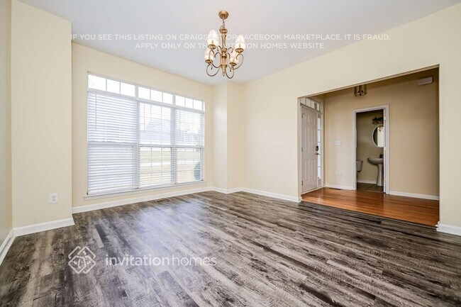 Building Photo - 255 Briarsweet Way