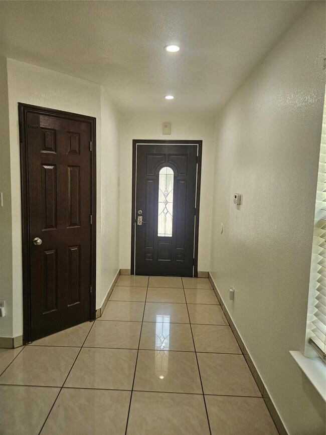 Foto del edificio - 230 Rinehardt St
