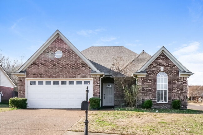 Building Photo - 1303 Chatman Way