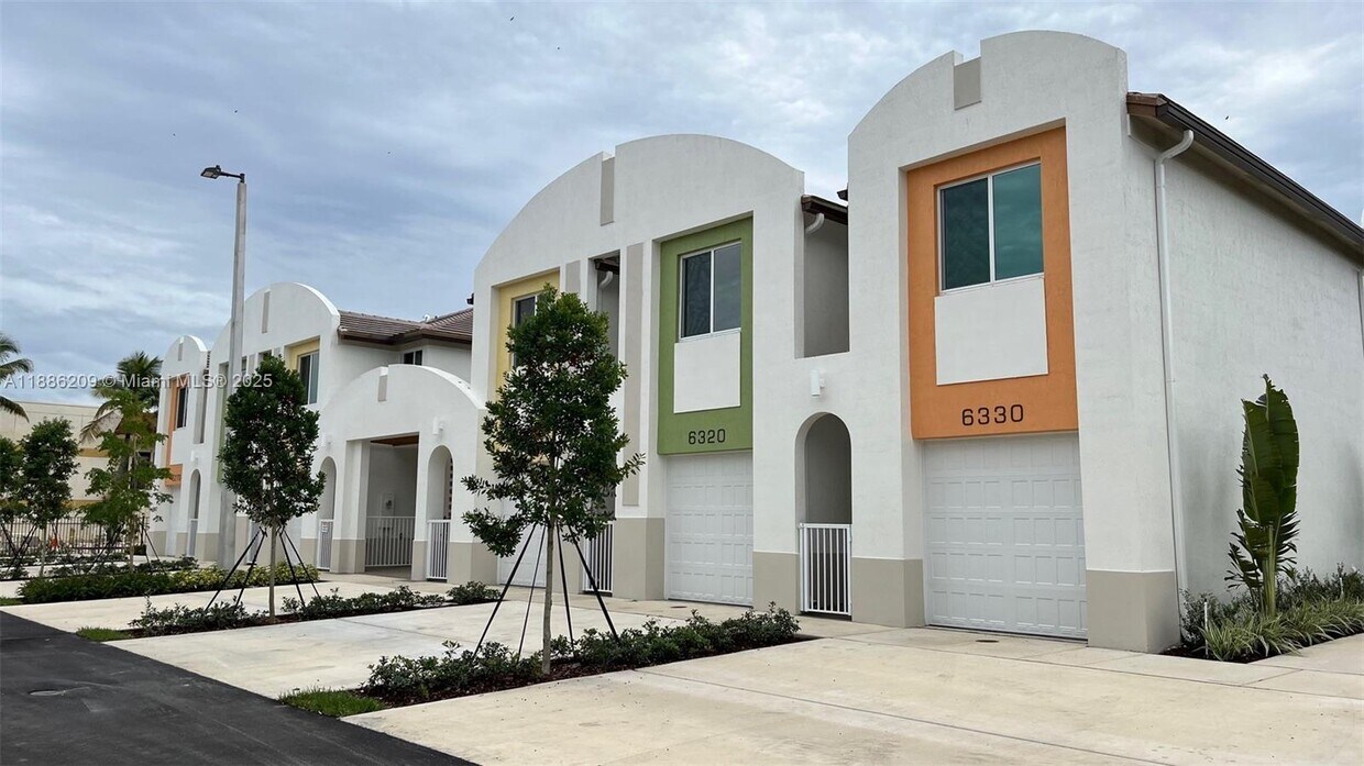 Foto principal - 6270 SW 47th Ct