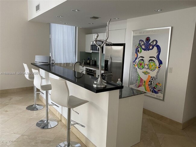 Foto del edificio - 1060 Brickell Ave