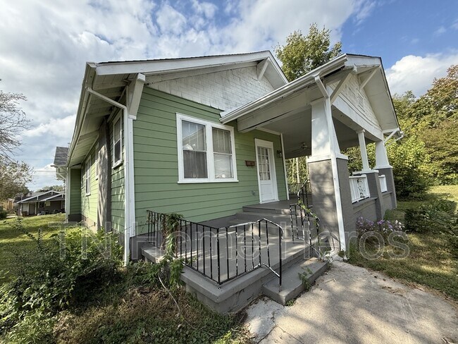 Photo - 3003 Martin Luther King Jr Ave House