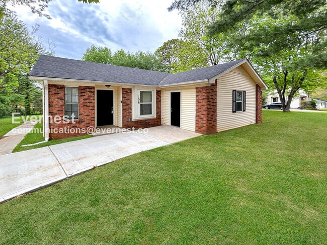 Building Photo - 106 Greenwood Cir