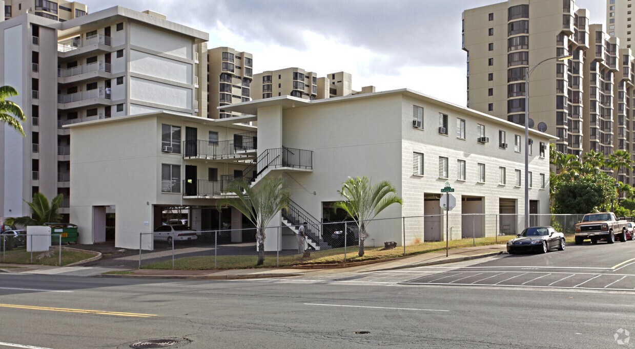 Foto principal - Lakeshore Court